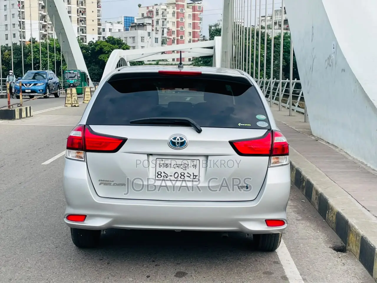 নিউ টয়োটা এক্সিও ২০১৭ সিলভার