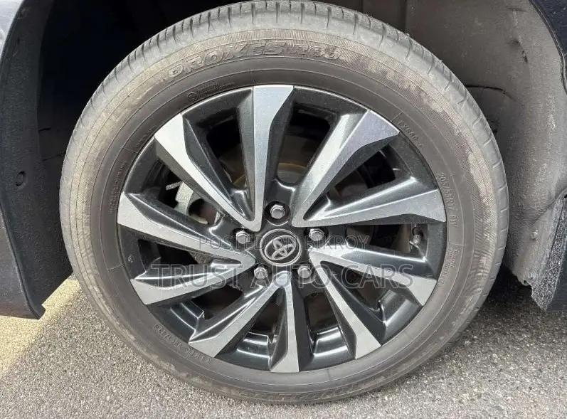 Toyota Voxy 2023 Purple