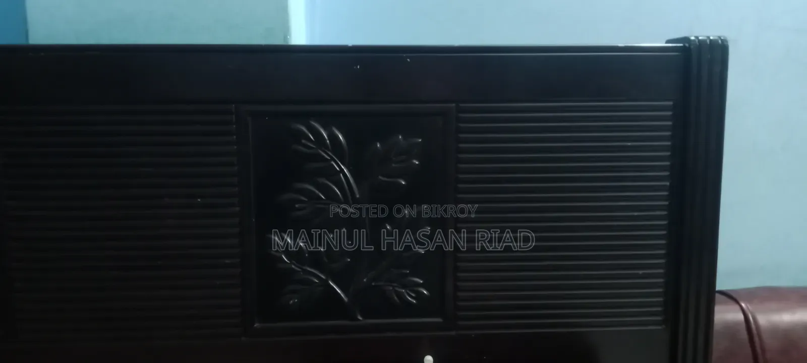 ভালো অবস্থার কাঠের খাট বিক্রি হবে ৬×৭ সাইজের কাঠের খাট