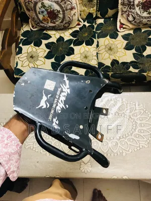 ৪ভি বাইক ক্যারিয়ার বিক্রির জন্য প্লাগ অ্যান্ড প্লে
