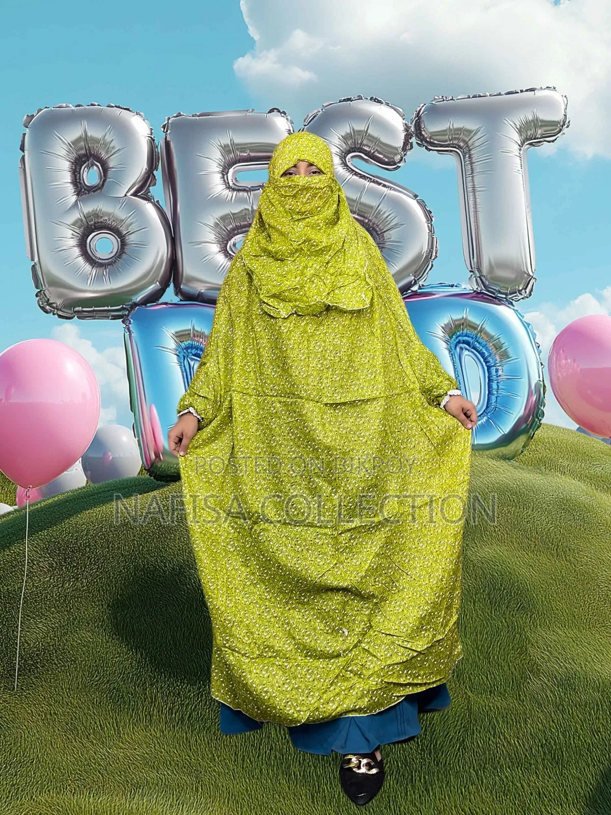 Long Khimar sold wholesale and retail.
