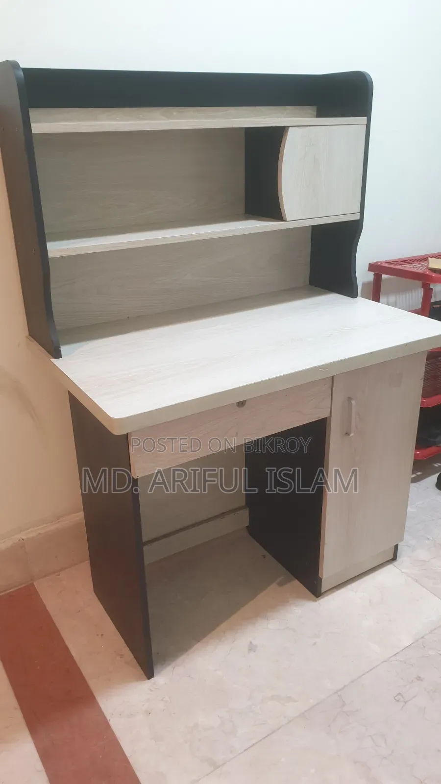 Reading Table