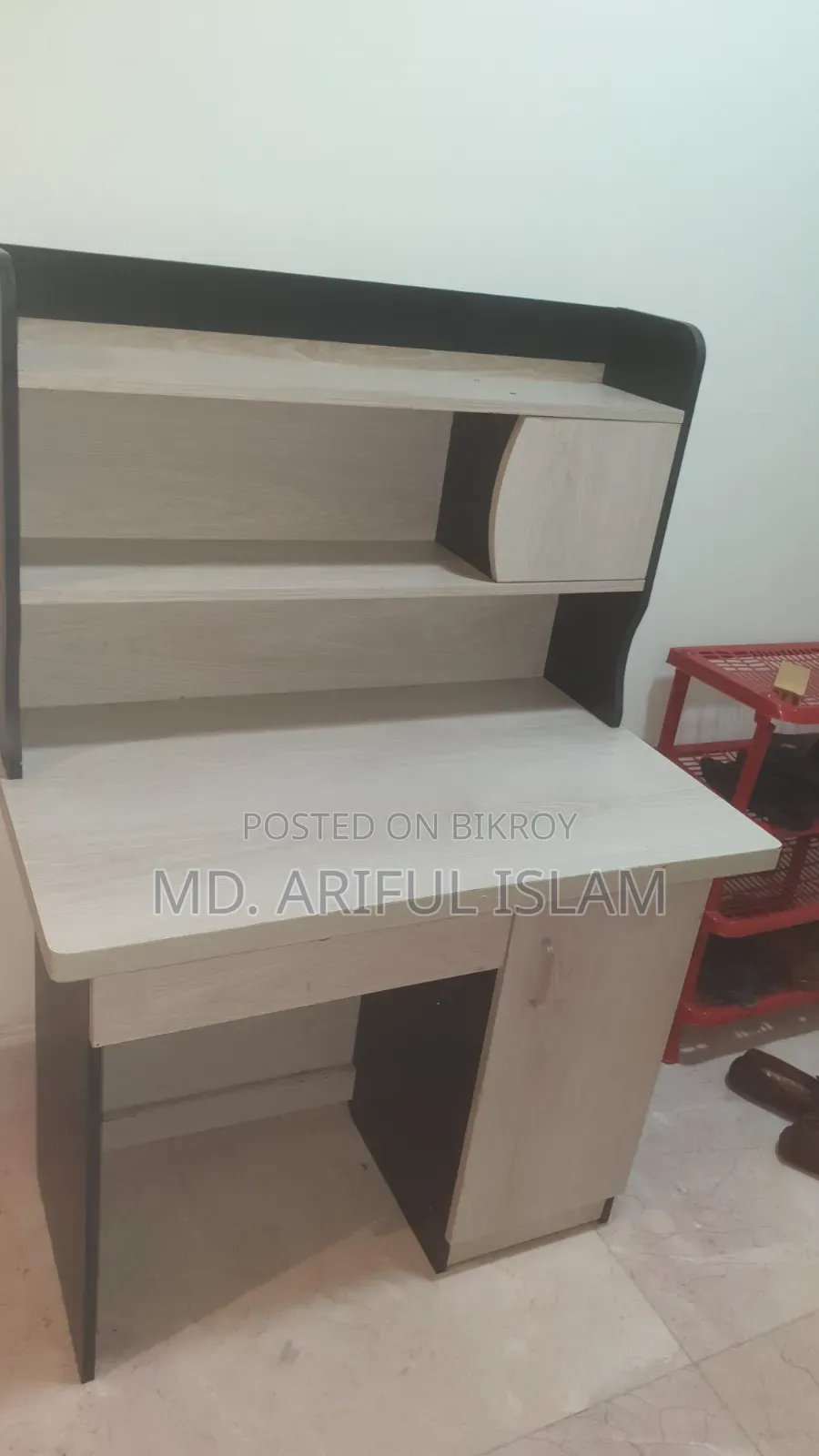 Reading Table