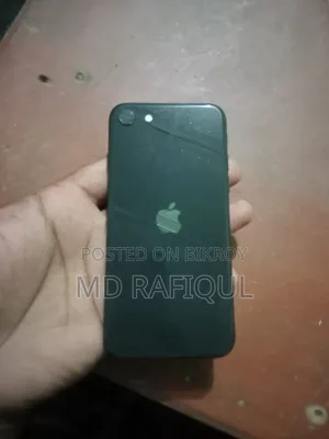 Apple iPhone SE (2022) 64 GB Black