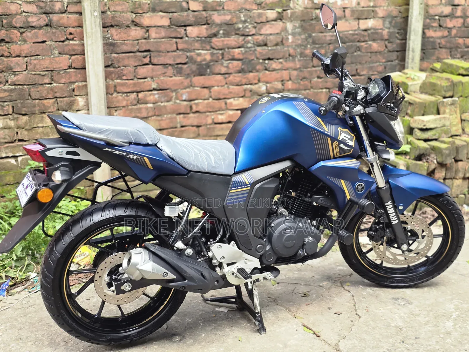 নতুন ইয়ামাহা এফজেড ২০২৬ কালো