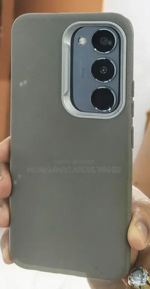 টেকনো স্পার্ক ৪০ প্রো+ ২৫৬ জিবি ব্লু