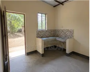 1-bedroom House in Elephant Road for Rent
