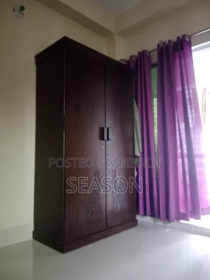 মালয়েশিয়ান ওডবোর্ডের আলমারি