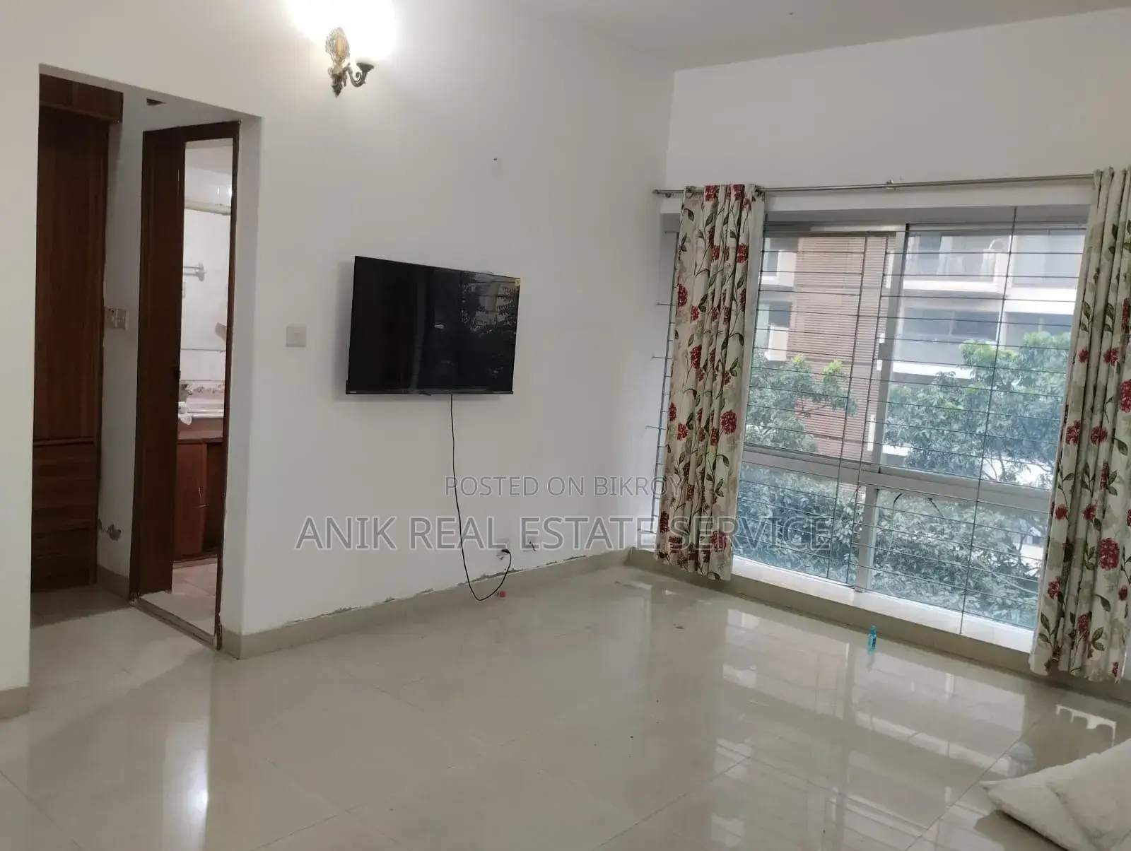 Furnished 3-bedroom Apartment in Anik Real Estate, Gulshan for Rent