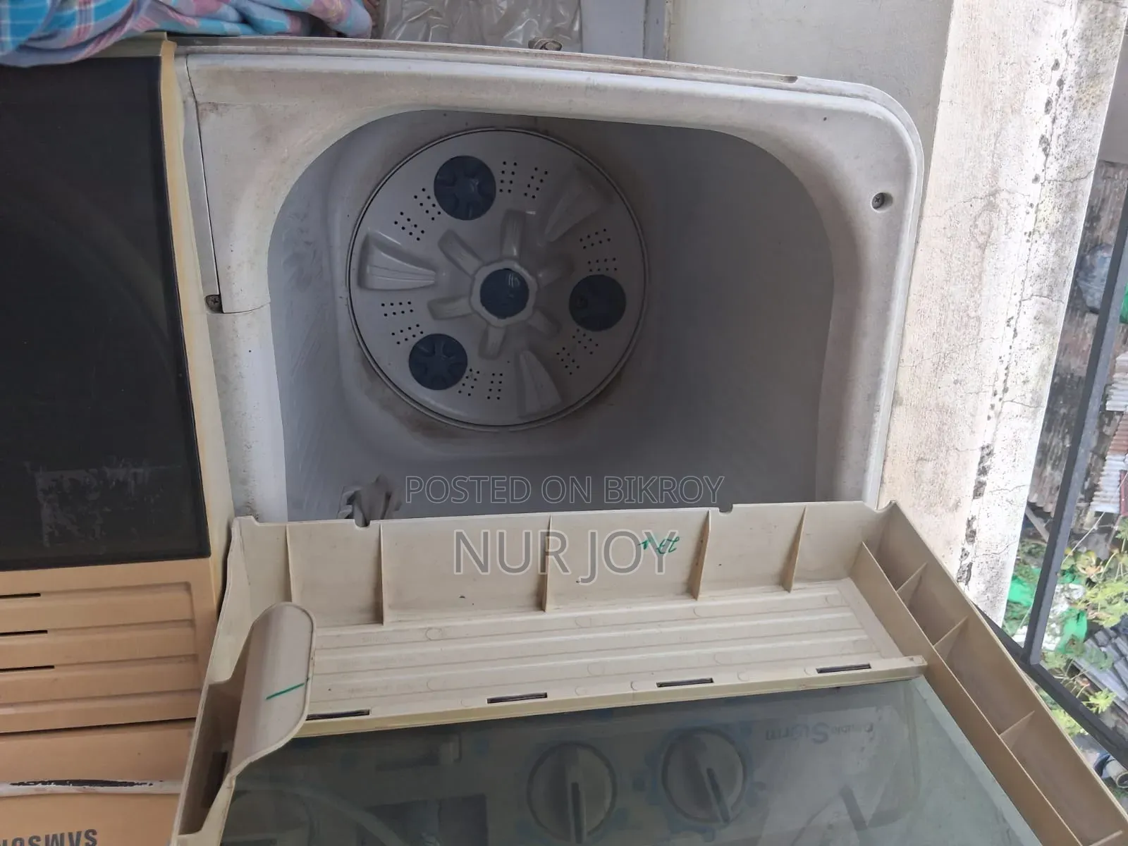 Samsung 6.5kg Semi-Automatic Washing Machine