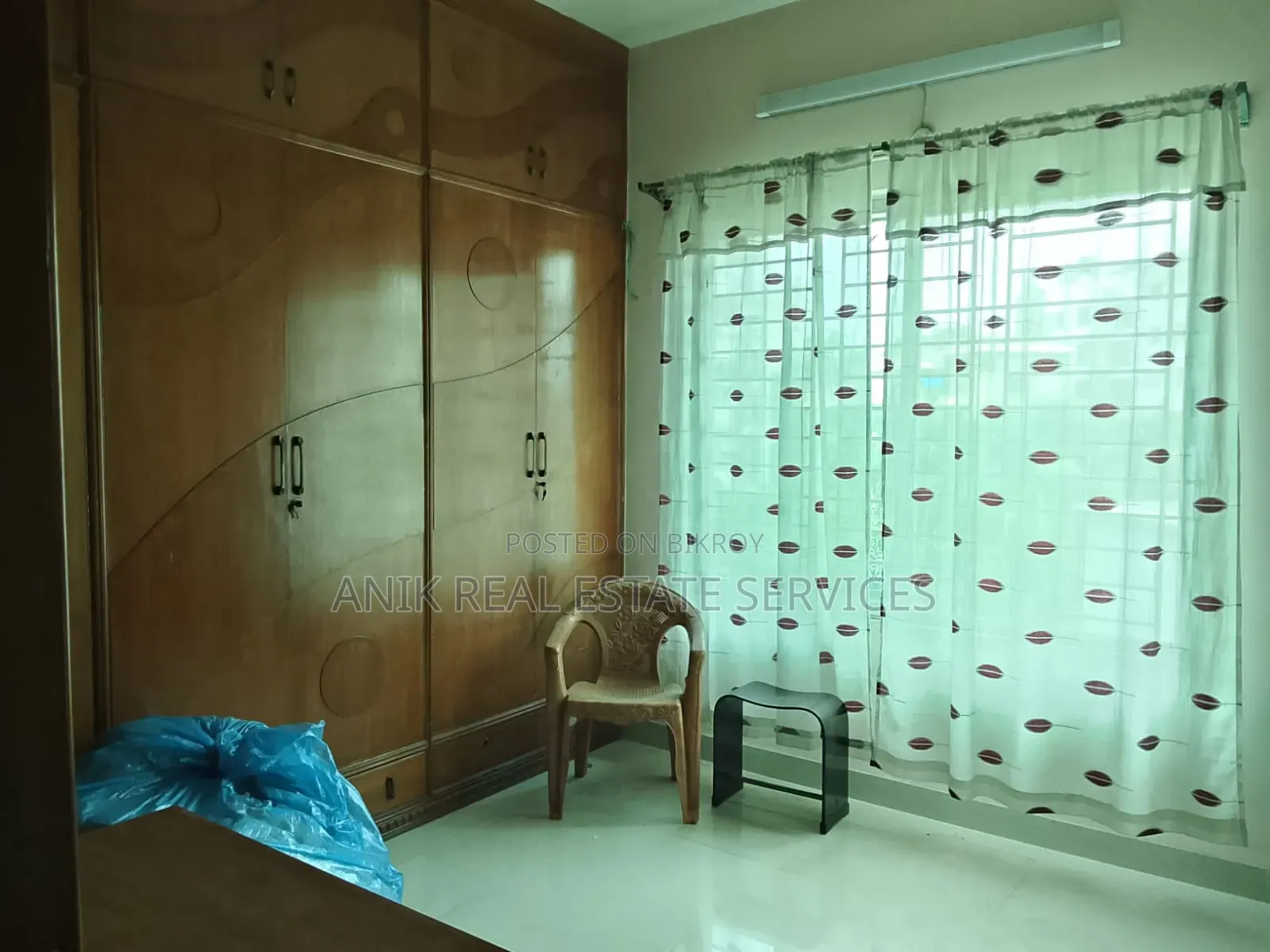 বনানীর অনিক রিয়েল এস্টেটে ৩ বেডরুমের ফার্নিশড অ্যাপার্টমেন্ট ভাড়া হবে