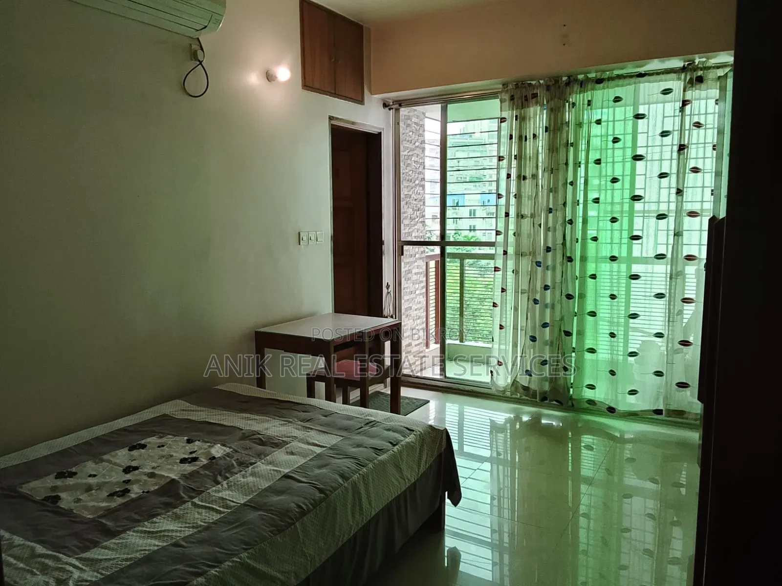 বনানীর অনিক রিয়েল এস্টেটে ৩ বেডরুমের ফার্নিশড অ্যাপার্টমেন্ট ভাড়া হবে