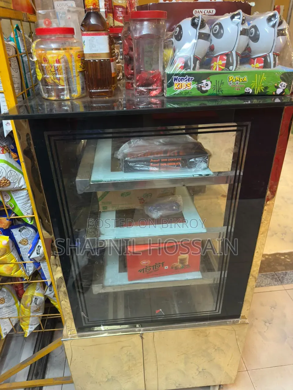 গ্লাস ডিসপ্লে