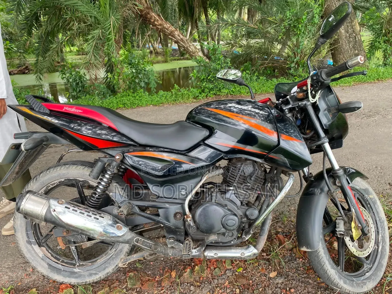 বাজাজ পালসার ১৫০ ২০১৩ ব্ল্যাক