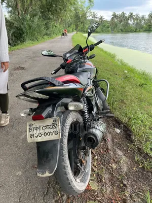 বাজাজ পালসার ১৫০ ২০১৩ ব্ল্যাক