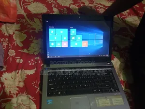 Laptop Acer Aspire 4752 2GB Intel Core i5 HDD 500GB