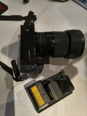 Sony ZV-E10 With Sigma 30mm F/1.4 DC DN Lens