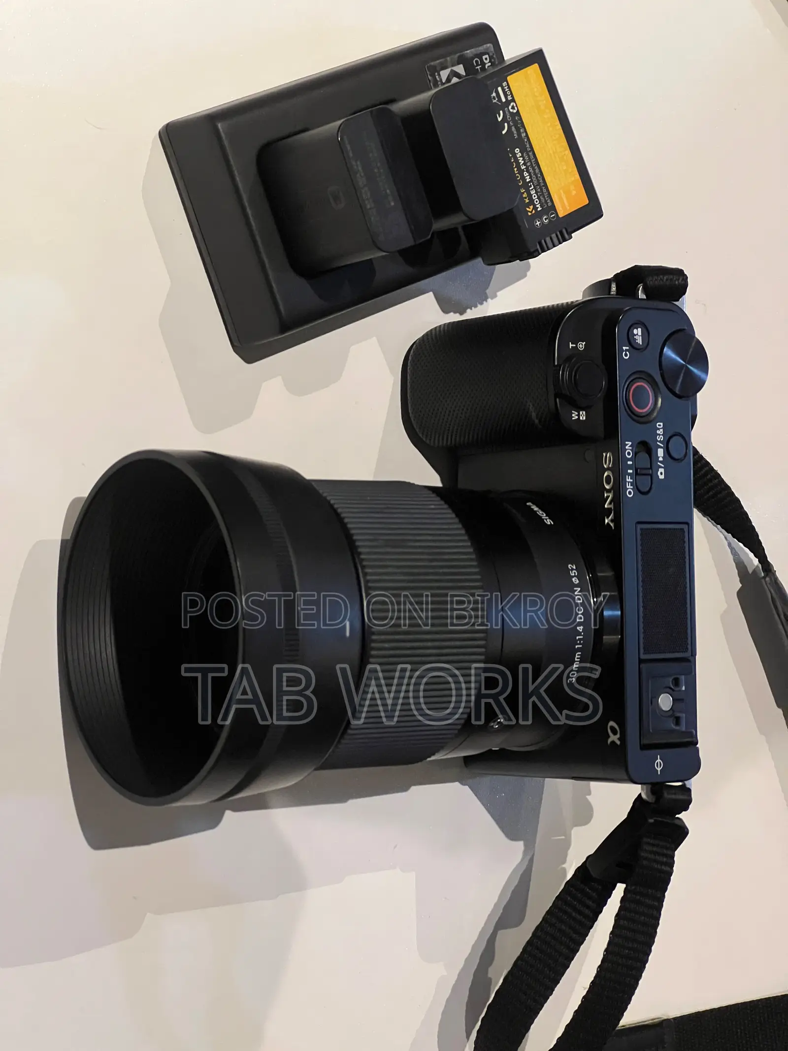Sony ZV-E10 With Sigma 30mm F/1.4 DC DN Lens