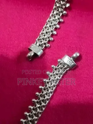 ১ জোড়া ২১ ক্যারেট রূপার নূপুর সেল করা হবে