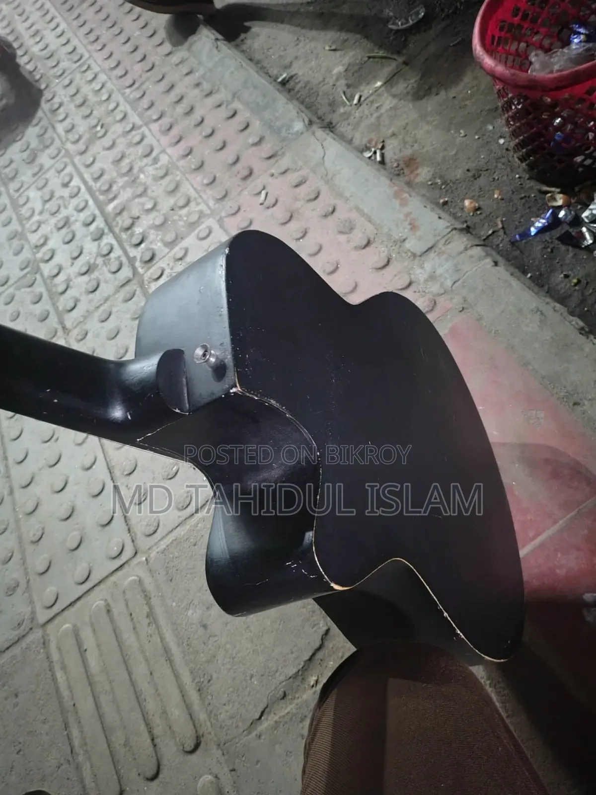 গিটার বিক্রির জন্য