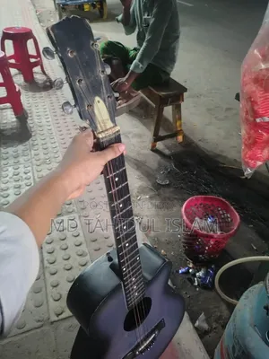 গিটার বিক্রির জন্য