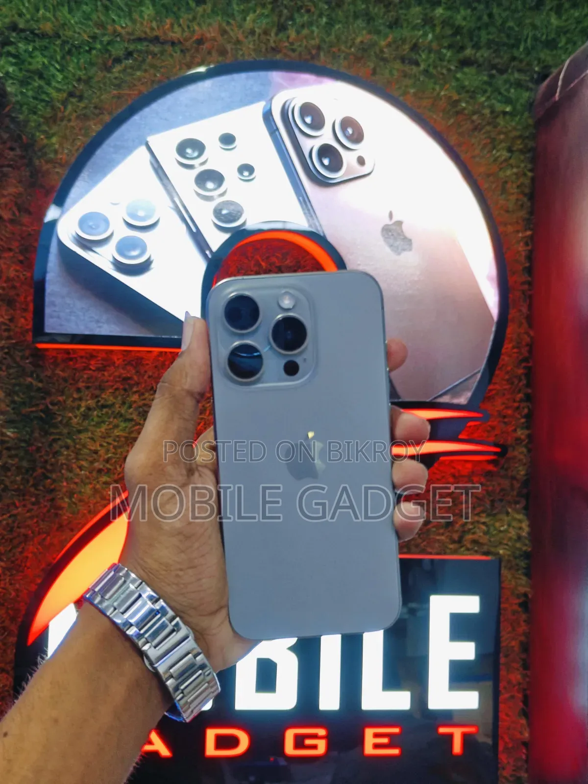 অ্যাপল আইফোন ১৫ প্রো ১২৮ জিবি