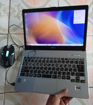 Laptop Fujitsu 4GB Intel Core I5 SSD 128GB