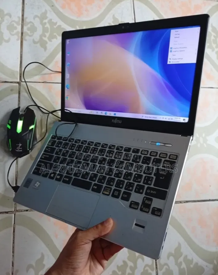 Laptop Fujitsu 4GB Intel Core I5 SSD 128GB
