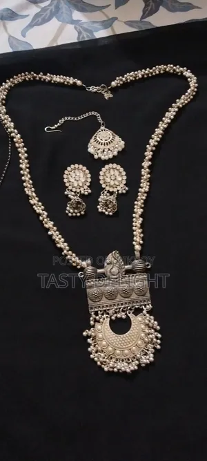 Jeweleries