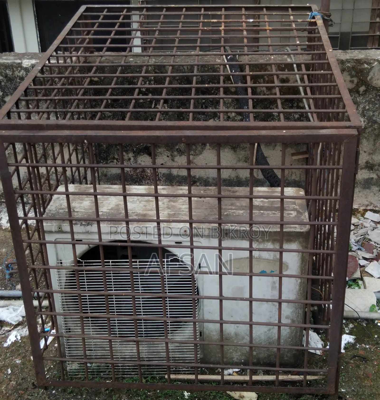 Iron Rod Cage