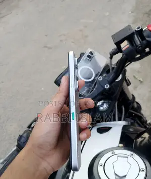 Infinix Hot 60i 256 GB White