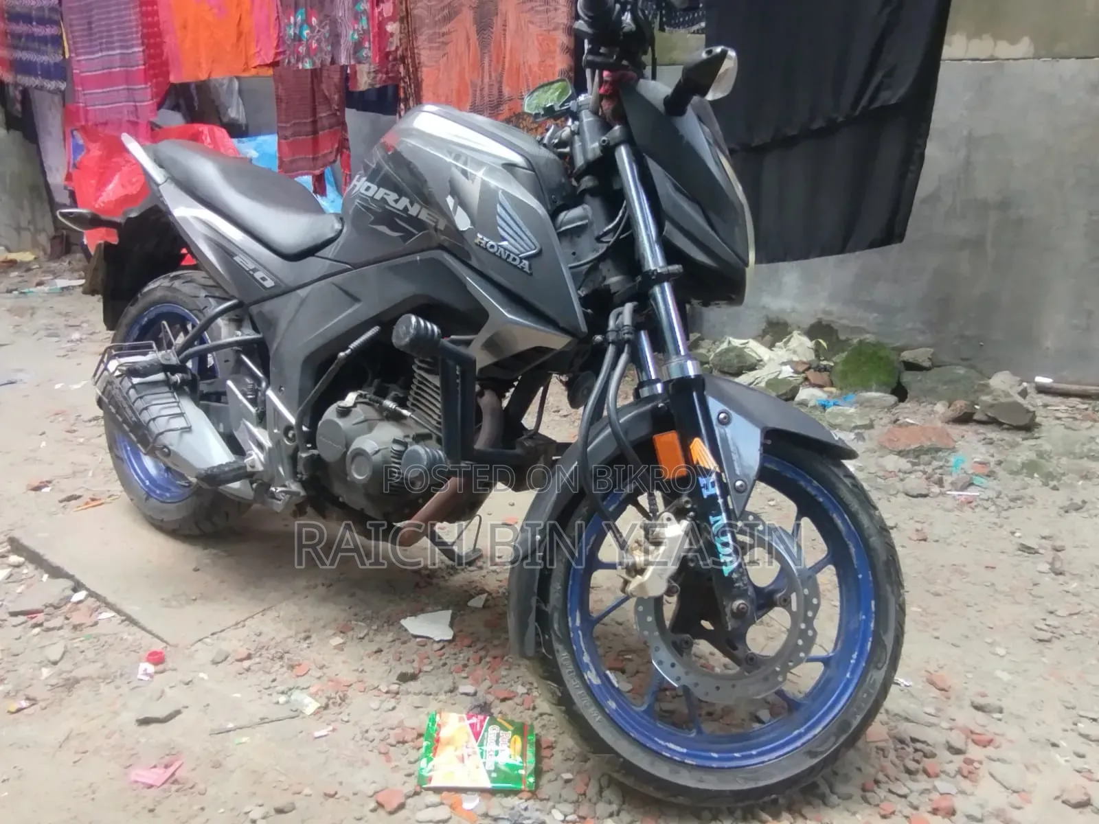 হোন্ডা হর্নেট ২০১৮ ধূসর