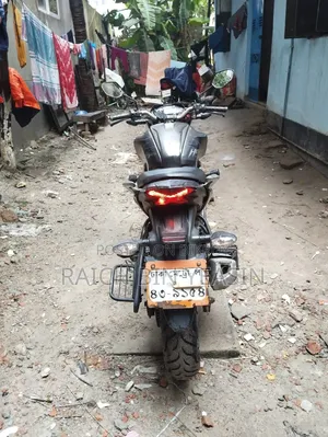 হোন্ডা হর্নেট ২০১৮ ধূসর