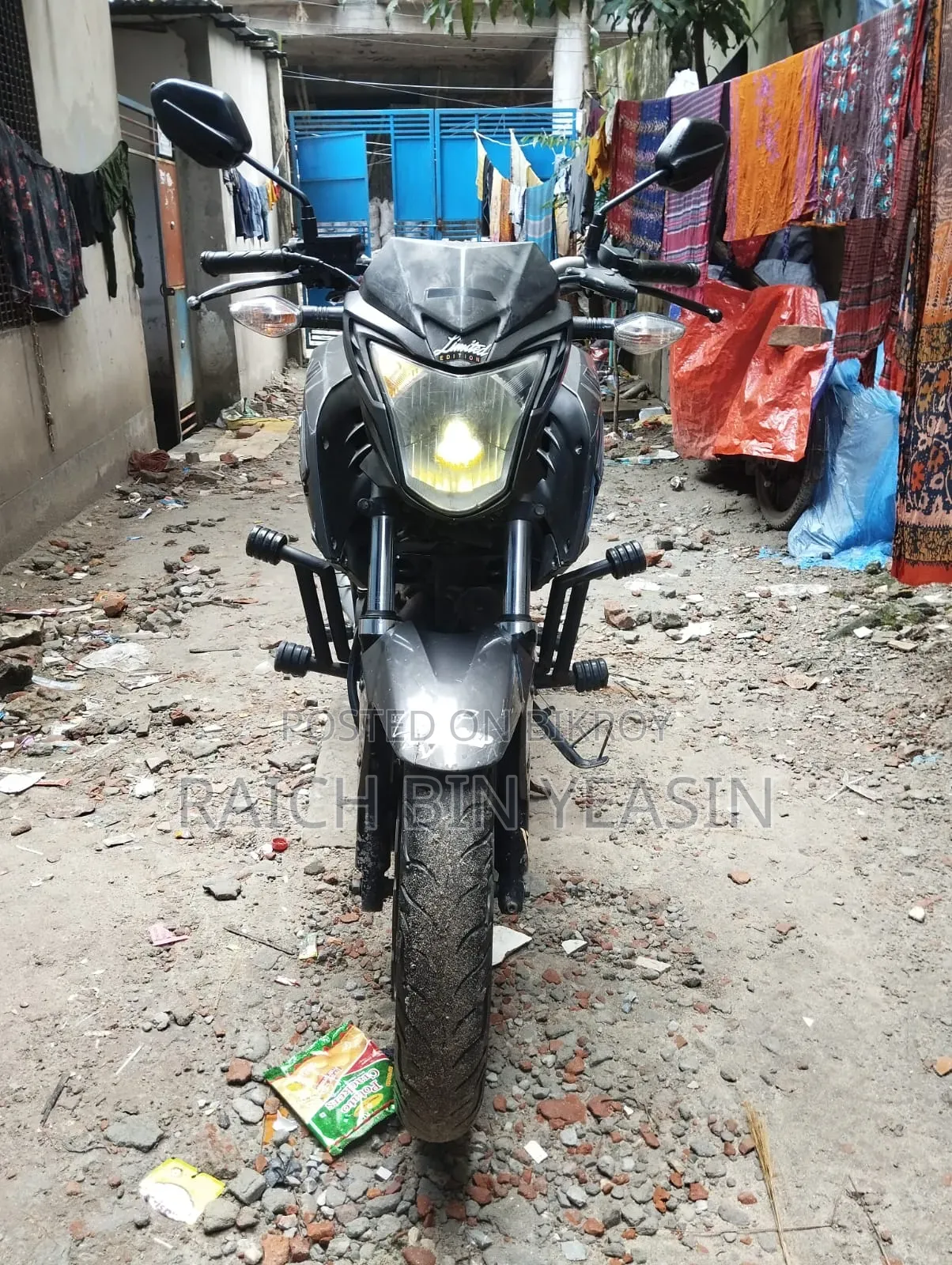 হোন্ডা হর্নেট ২০১৮ ধূসর