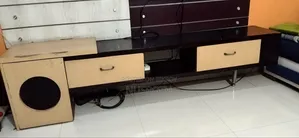 টিভি ক্যাবিনেট ৮ ফিট বেশ বড়