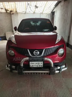 নিসান জুক ২০১৬ লাল