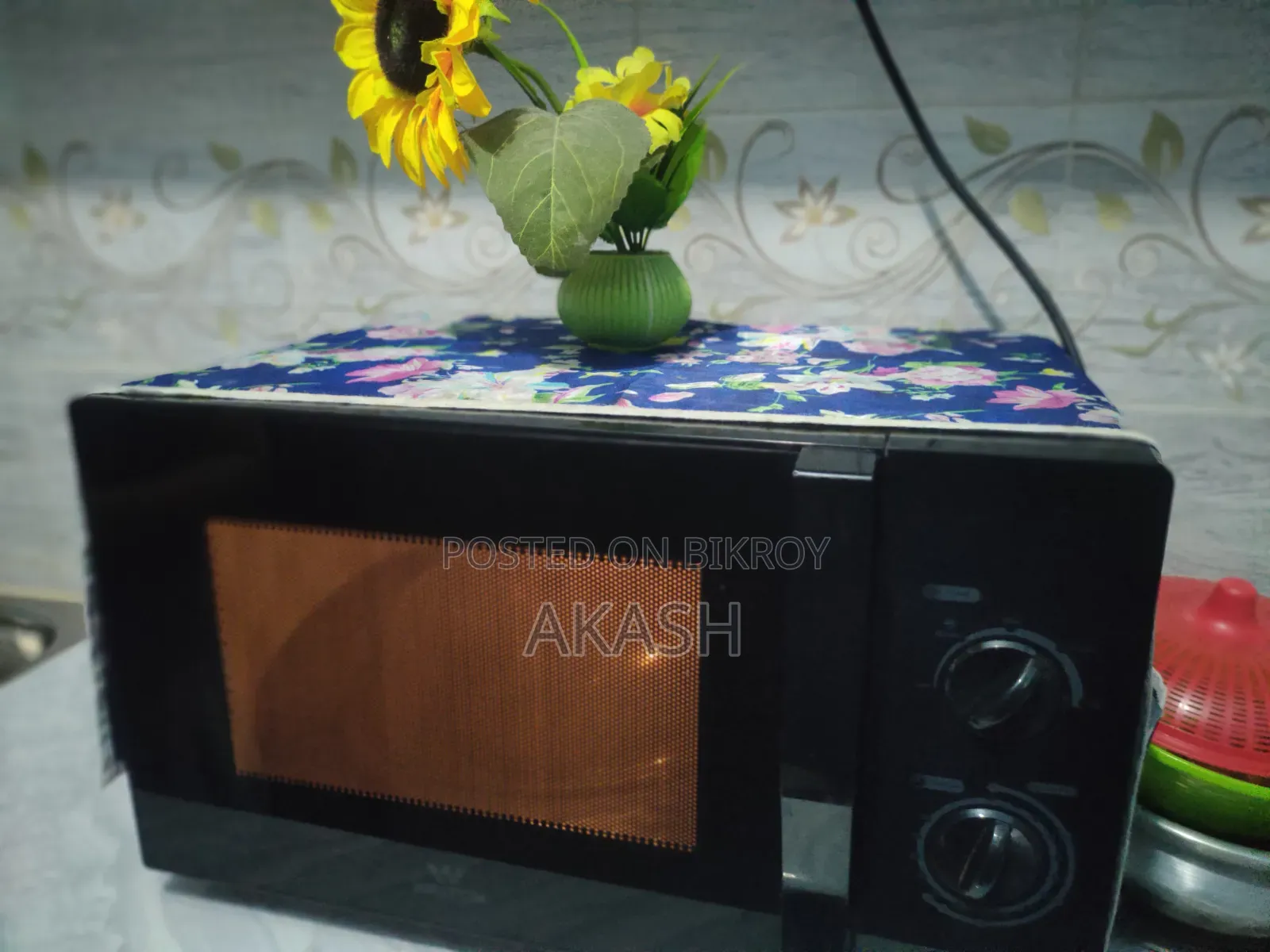 Walton Microwave Oven – Model: WMWO-M23ARW