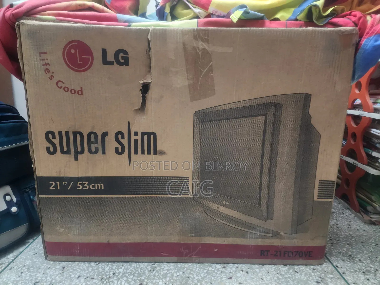 LG SuperSlim 21" TV