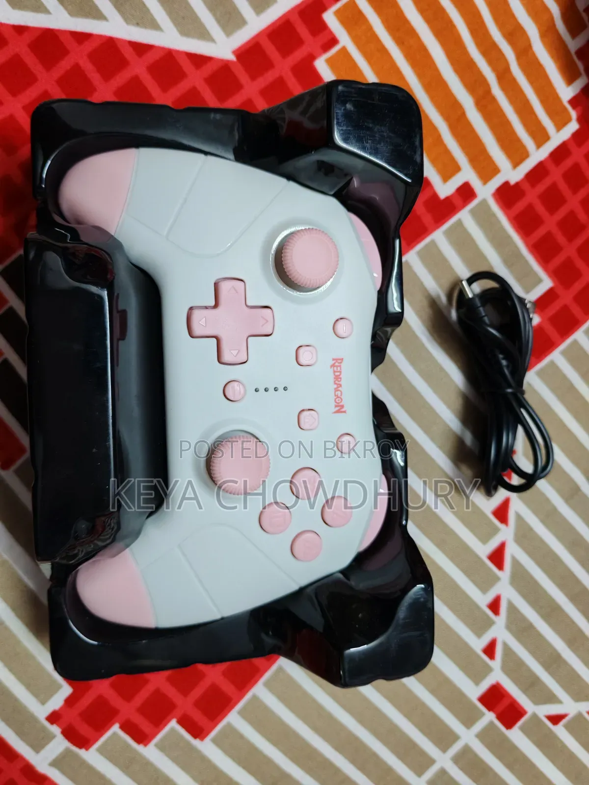 Redragon Pluto G815 Pink Dual Mode Vibration Game Pad