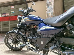 Bajaj Avenger 150 Street 2017 Blue