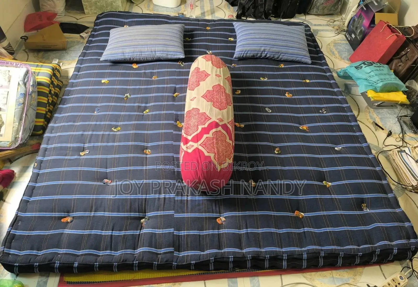 জাজিম, বালিশ