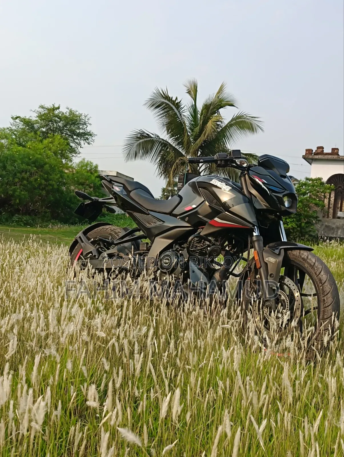 বাজাজ পালসার এন১৬০ ২০২৪ ব্ল্যাক