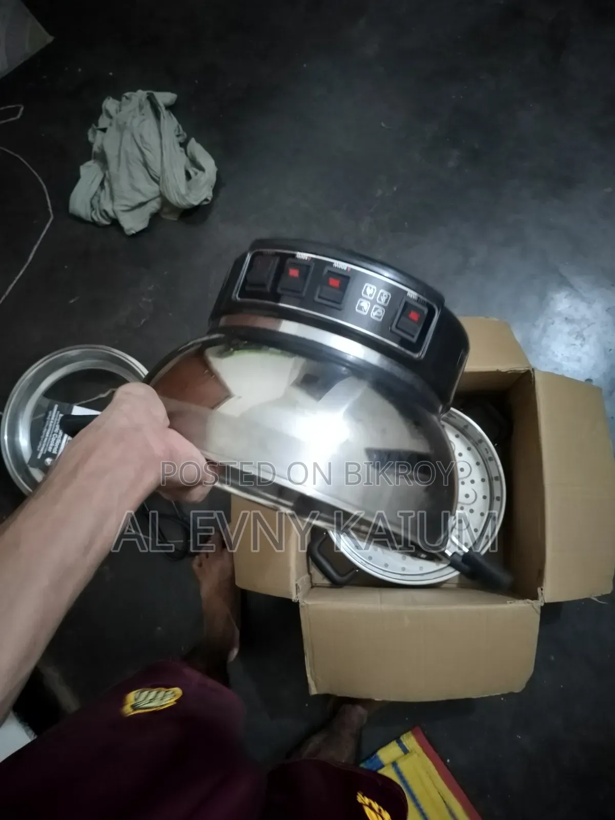 Momo Steamer
