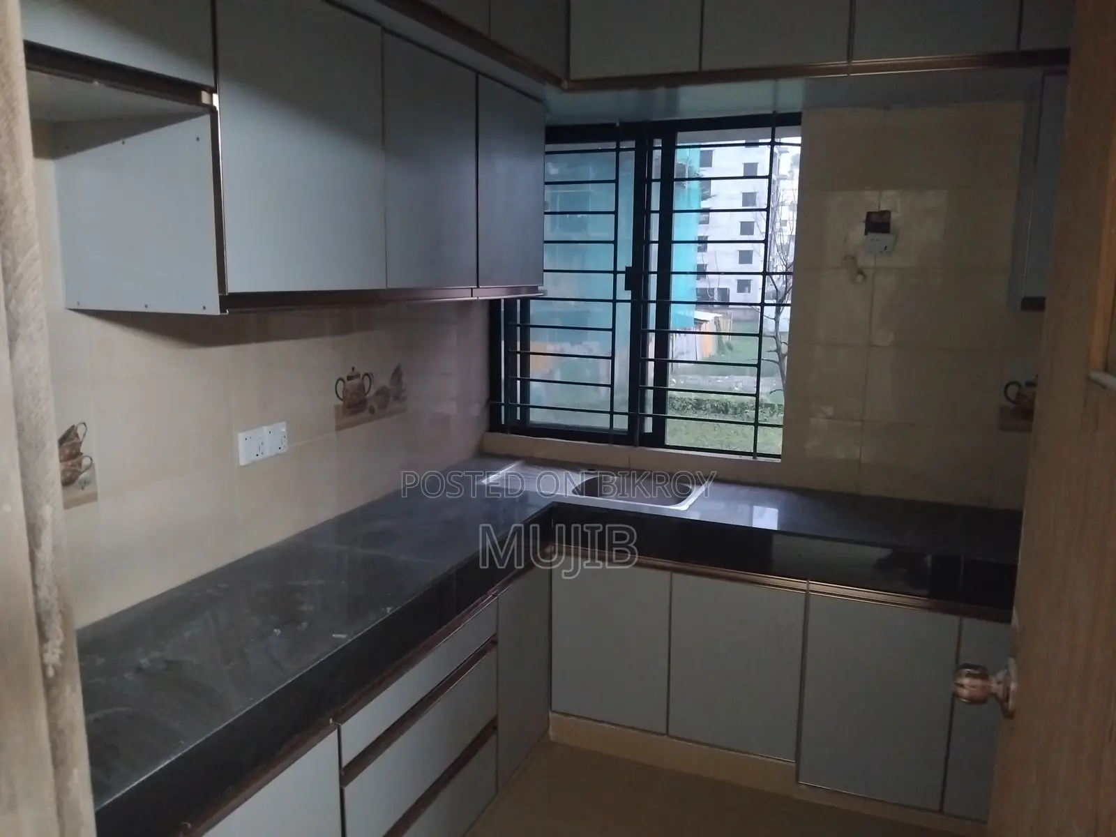 ৩ বেডরুমের অ্যাপার্টমেন্ট বসুন্ধরায় ভাড়ার জন্য