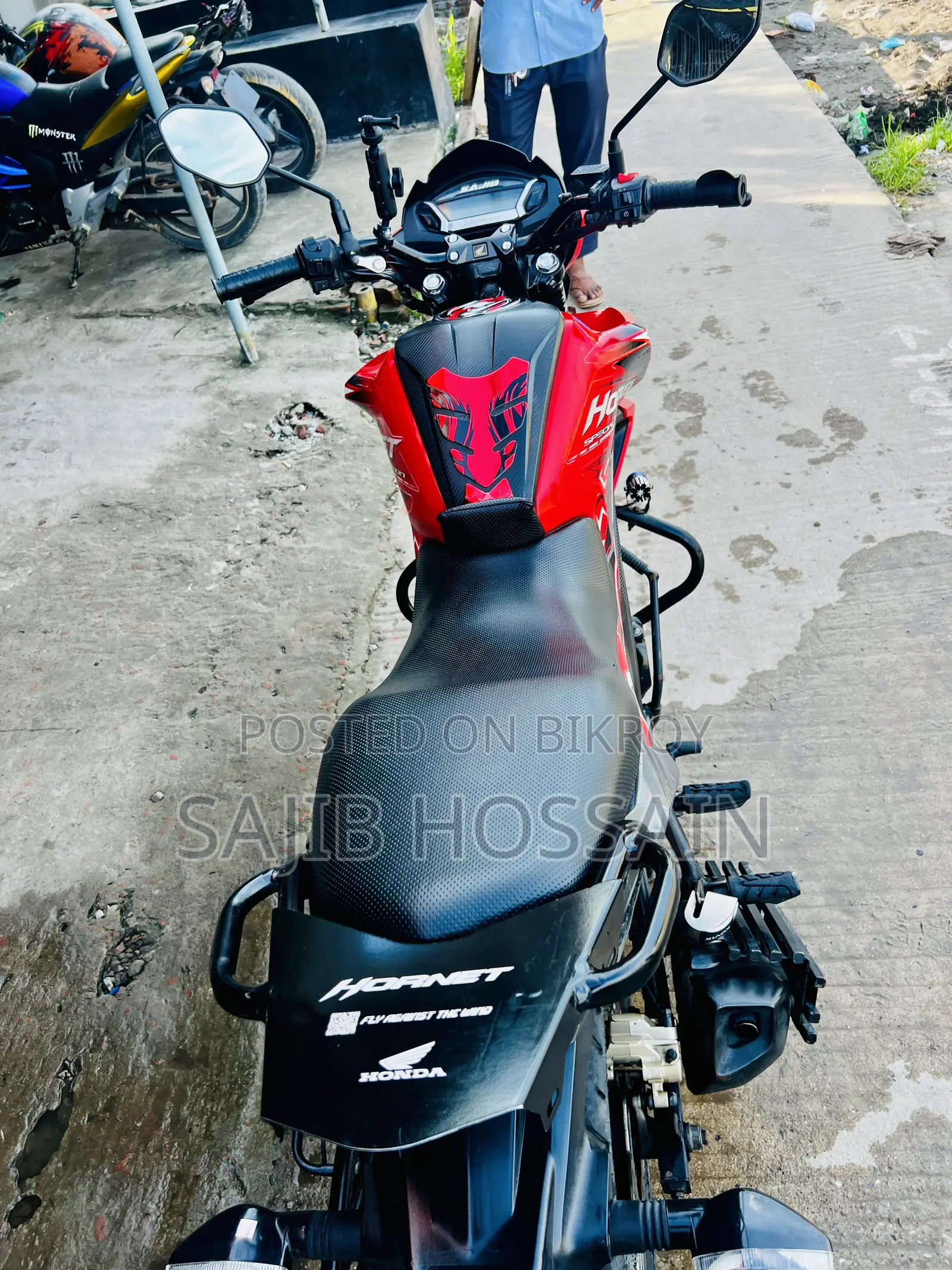 Honda Hornet 2021 Red