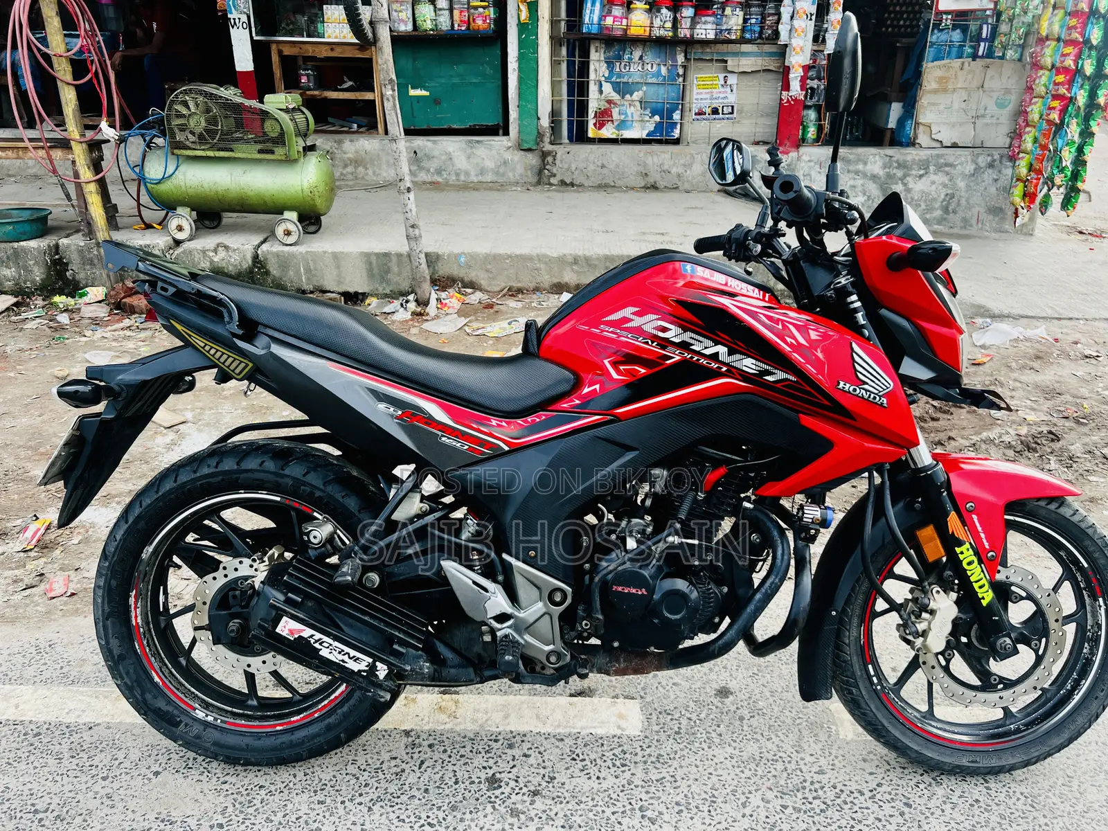 Honda Hornet 2021 Red