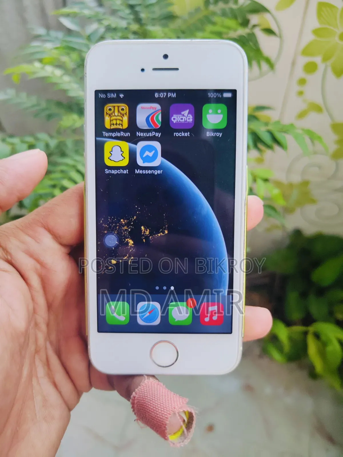 Apple iPhone SE 128 GB White