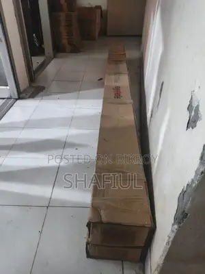 অ্যাপোলো ৯৬" × ৯৬" ট্রাইপড প্রজেক্টর স্ক্রিন – নতুনের মতো / একদম নতুন