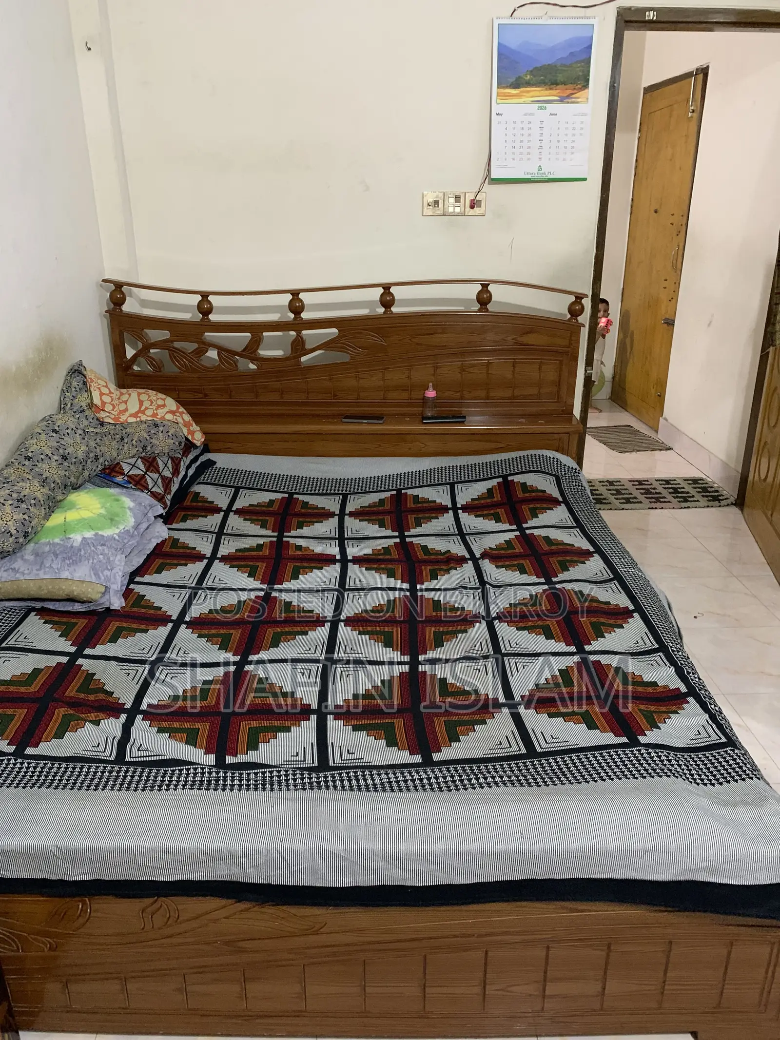 খাট ও ড্রেসিং টেবিল