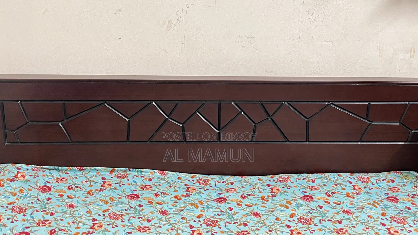 Malaysian 6/7 Feet Bed With Mattress
